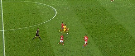 1632945545798007279.gif 942.gif